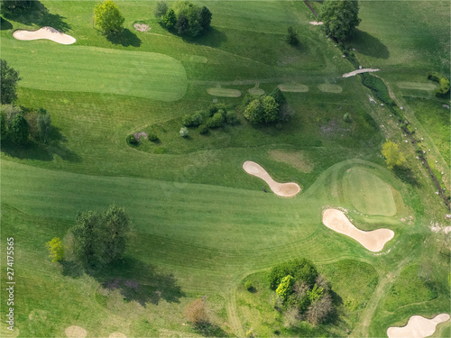 vue aérienne du golf de Gadancourt dans le Val d'Oise en France photo