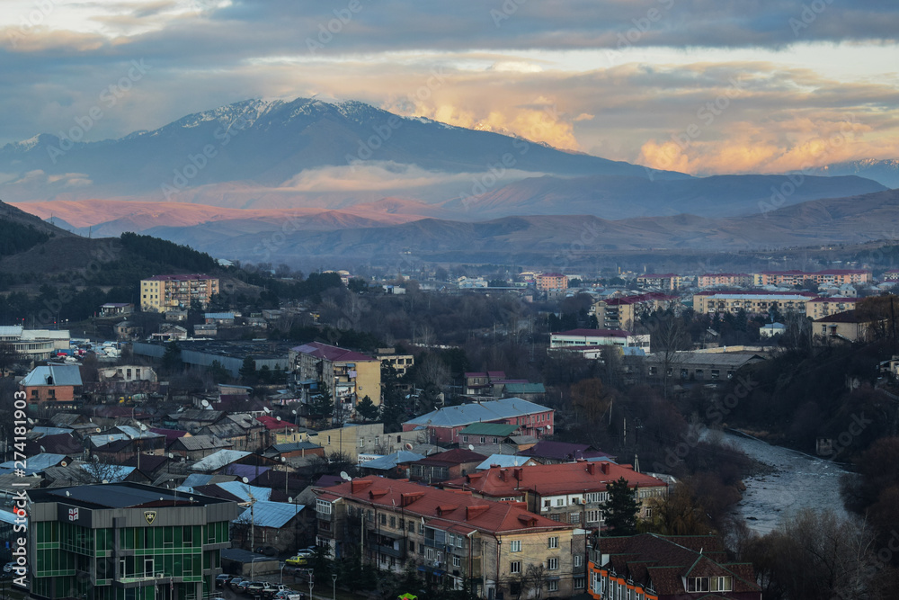 Fototapeta premium panorama miasta Achalciche, Gruzja, 