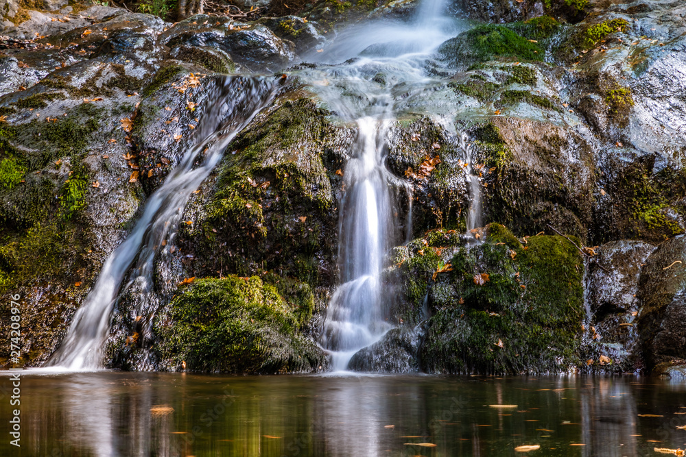 Fototapeta premium detail of 1st waterfall at Paradisos, Samothraki (GR)