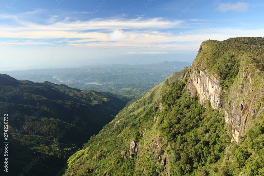 Sri Lanka - Horton Plains National Park -  clifftop view