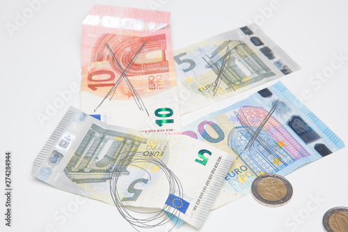 Wallpaper Mural Euros, dinero en billetes y monedas, especulación, bancos, economía Torontodigital.ca