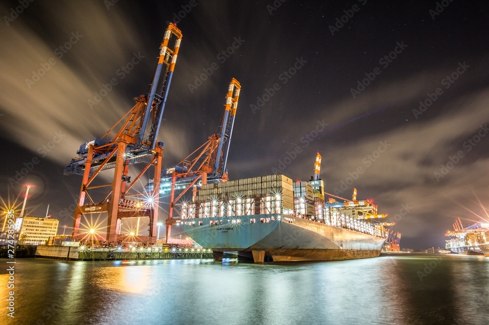 Container Schiff Hafen