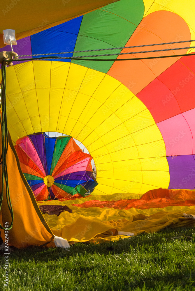 Fototapeta premium Colorful photo of the inside of a hot air balloon