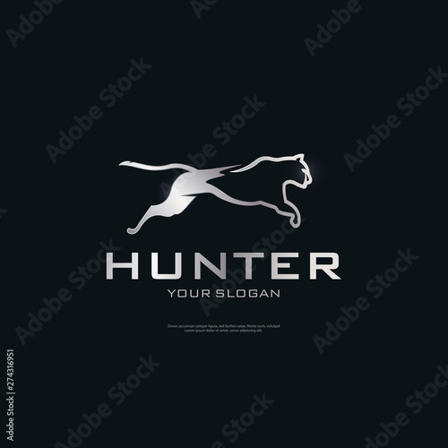Premium metallic running cheetah logo badge template. elegant brand identity