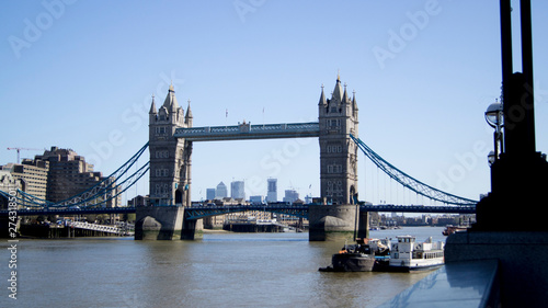 tower bridge londres