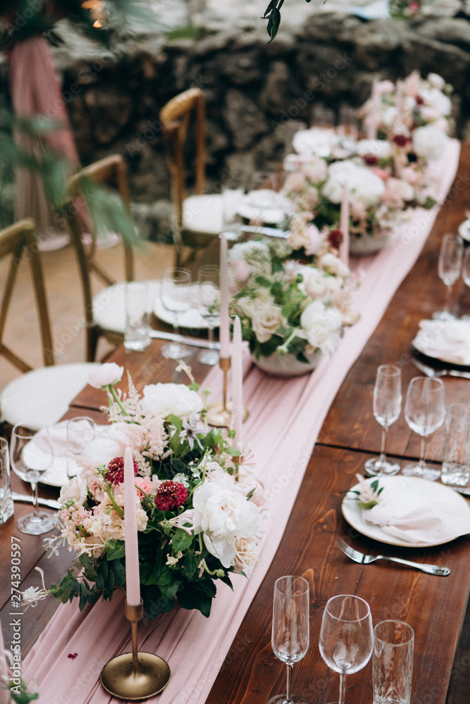 Rustic style wedding table decoration and floristics design