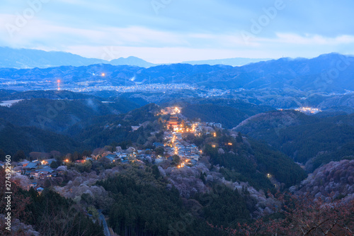 吉野山-早朝-夜明け photo