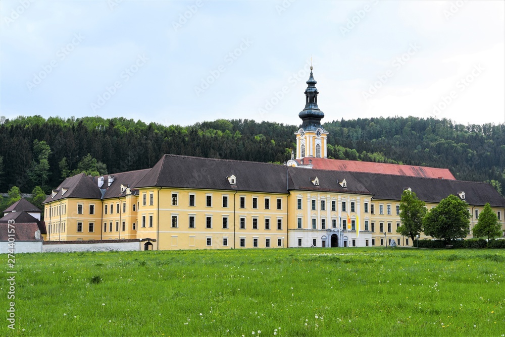 Zisterzienserstift Rein 1129 gegründet, ältestes Zisterzienserkloster