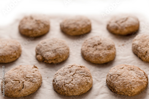 biscuit on the plate