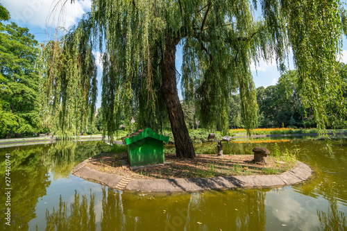 Cuadro en lienzo Novi Sad, Serbia - June 19, 2019: Danube Park or (Serbian: Dunavski Park) is an urban park in the downtown of Novi Sad