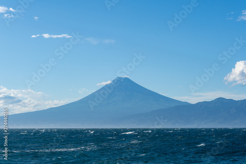 海と富士山