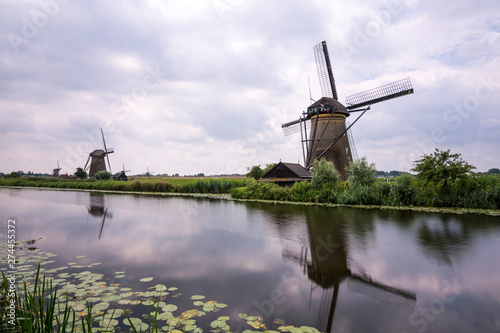 Traditional Holland - Windmills in Kinderdijk © Jorge Fuentes