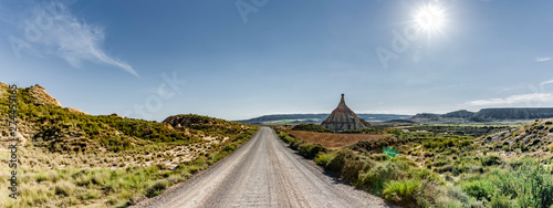 Strasse in der Halbwüste Banderas Reales Navarra