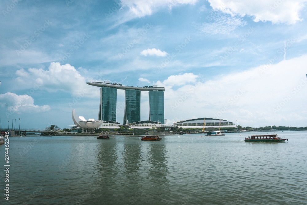 Obraz premium Marina Bay Sands Hotel in Singapore 