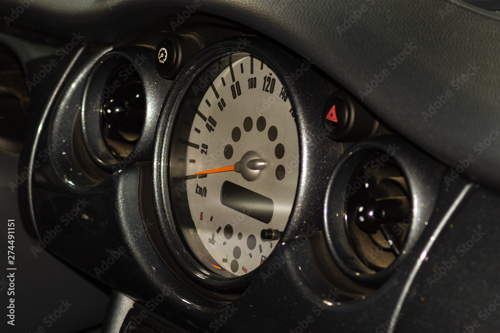 Tachometer Tachometer