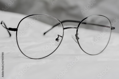 Spectacles, Eyeglasses for short-sighted people.