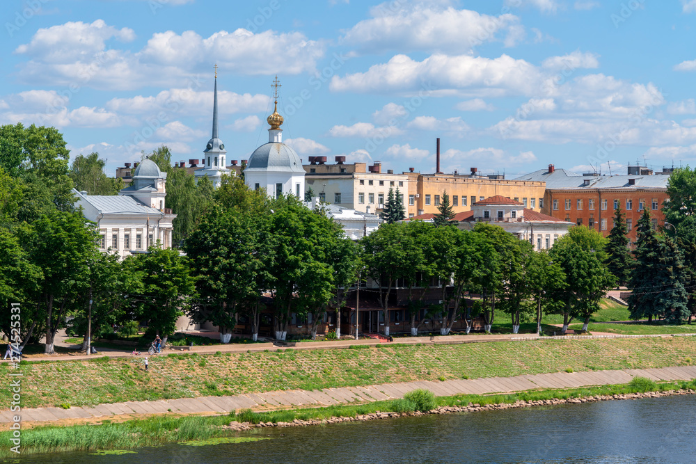 Fototapeta premium Набережная Афанасия Никитина на берегу Волги в Твери.