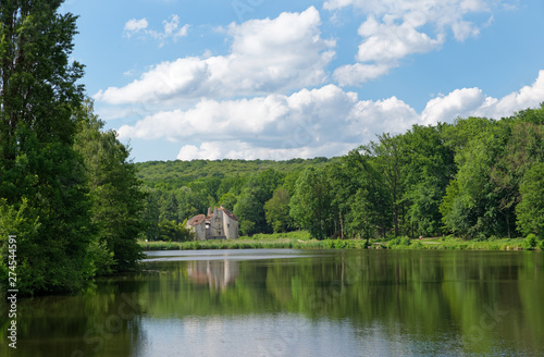 Fototapeta Naklejka Na Ścianę i Meble -  Chateau de la chasse public castle in the Montmorency forest