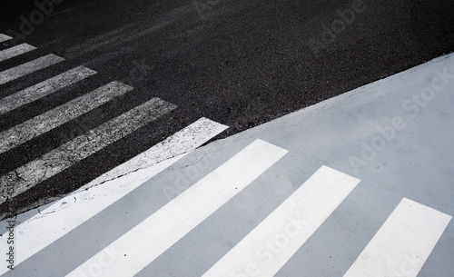 Slika na platnu pedestrian crossing with a tilt angle