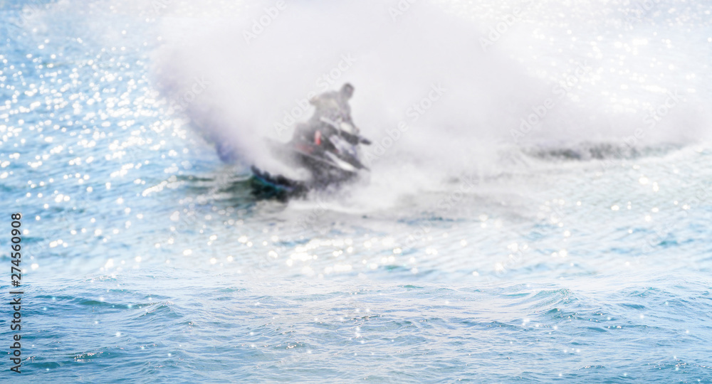 wave infront of the blurred jet boating