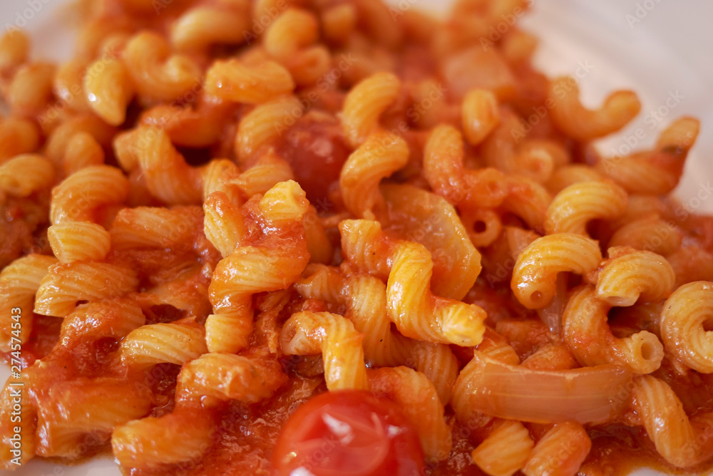 Pasta with fresh tomato sauce Pasta with fresh tomato sauce
