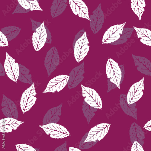 Seamless pattern with autumn leaves.Hand drawn vector illustration.