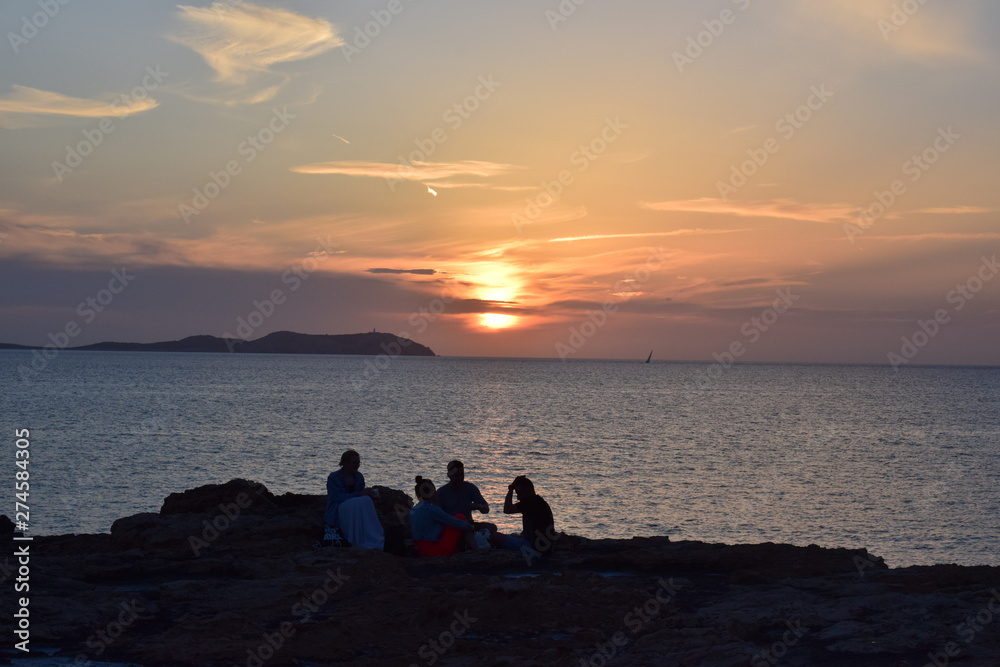 puesta de sol en san antonio, ibiza. Café del mar