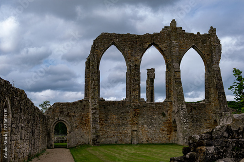 3 arches in ruined wall