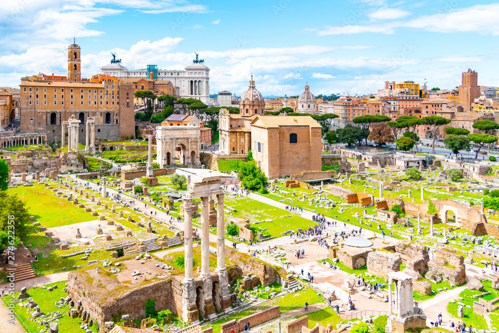 Roman Forum, Latin Forum Romanum, most important cenre in ancient Rome, Italy