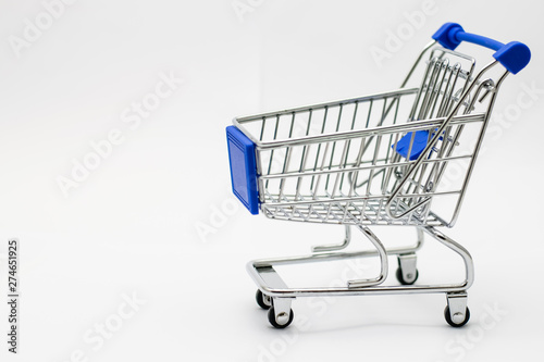 Mini Shopping Cart © somkak