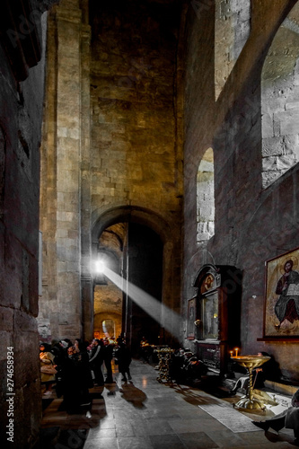 light beam in Swetizchoweli cathedral