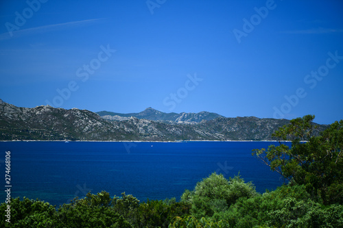 Blue and green landscape in Corsica © LaSu