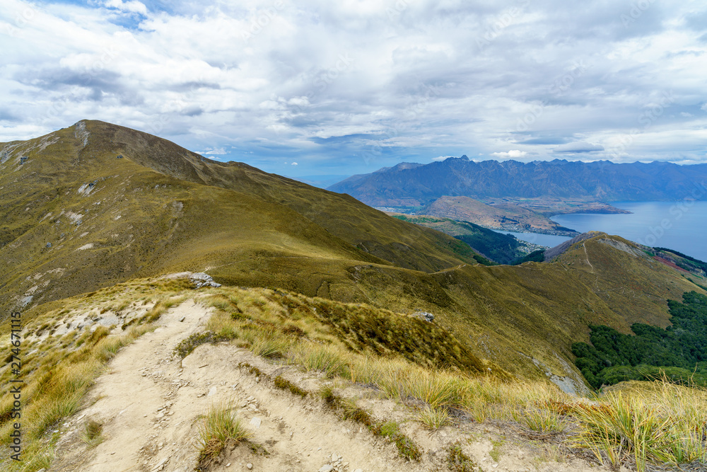 hiking the ben lomond track, view of lake wakatipu at queenstown, new zealand 37