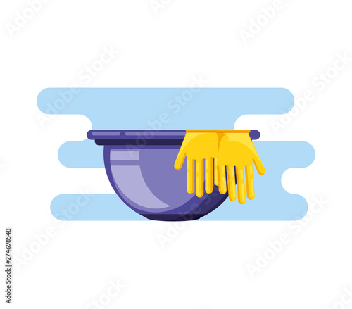Isolated cleaning bucket with foam design