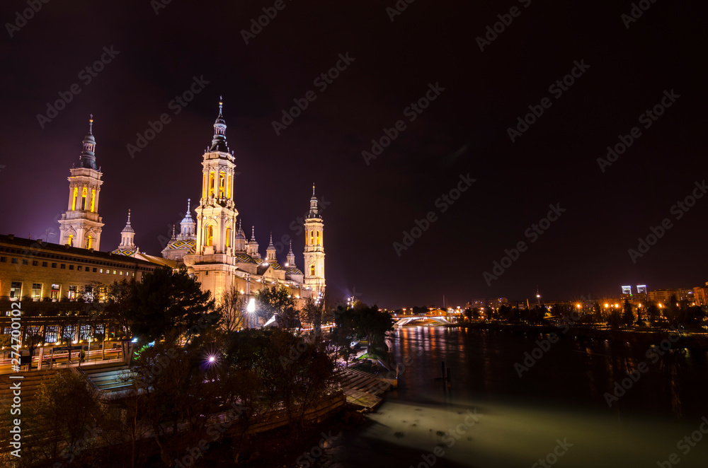 Night view of the Basilica of Our Lady of the Pillar, Zaragoza, Spain. Night view of the Basilica of Our Lady of the Pillar, Zaragoza, Spain.