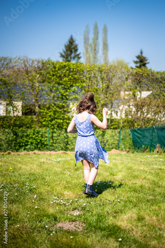 Little Girl Playing © Mohamed