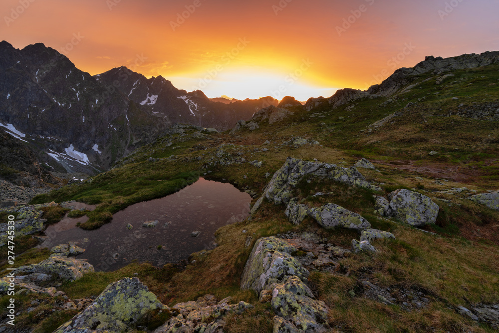 Fototapeta premium Beautiful scenery of the High Tatras mountains in Slovakia