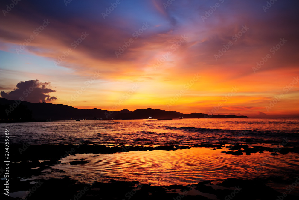 Obraz premium beautiful sunset on the sea, Bali, Indonesia