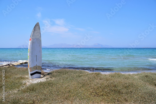 Surfboard on the beach on Kos island in Greece © Elmar Kriegner