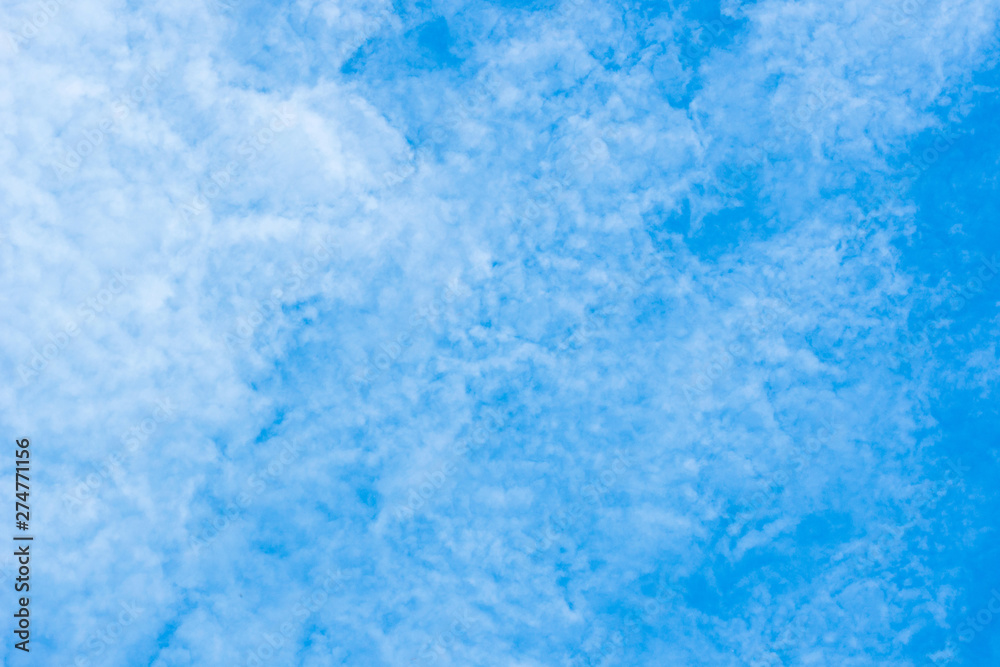 Fototapeta premium white cirrocumulus clouds on blue sky