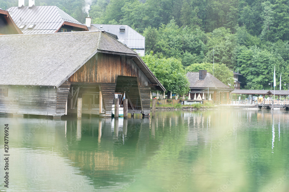 Fototapeta premium house on the lake