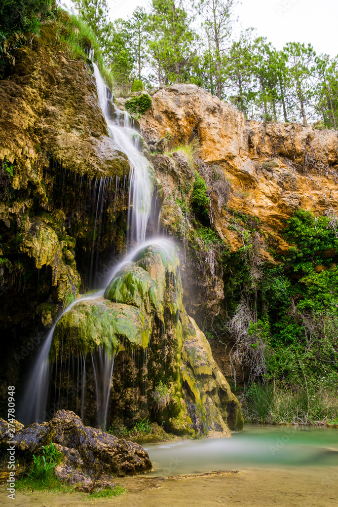 Fototapeta premium Cascada de la Hiedra de Teruel, Mora de Rubielos
