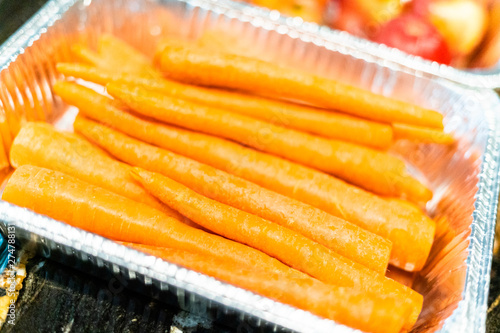 Tableau sur toile Whole carrots