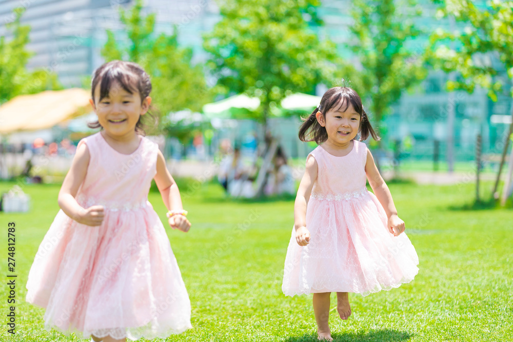 双子姉妹・ポートレート 双子姉妹・ポートレート