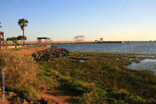 Obraz w ramie sunset in the ria de huelva beaches of spain