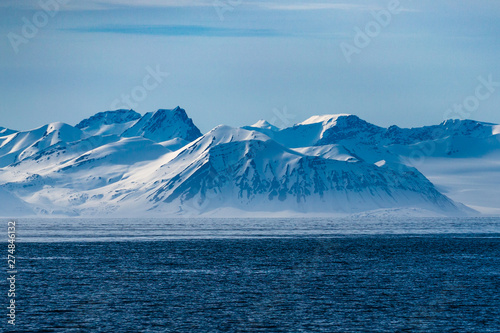 Obraz na plátne norway landscape ice nature of the glacier mountains of Spitsbergen Longyearbyen