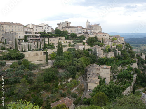 France, Provence, Village of Gordes © marcelinopozo