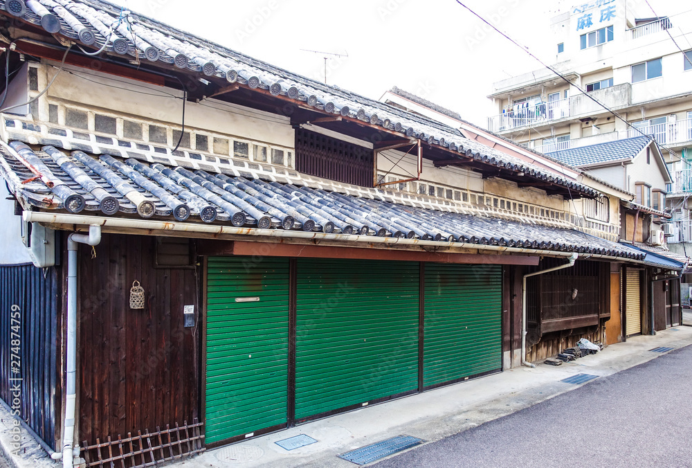 丸亀港付近のレトロな町並み 丸亀港付近のレトロな町並み