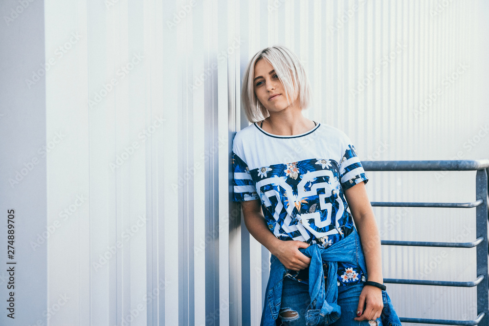 Urban style cheap jeans