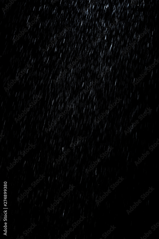 texture of rain and fog on a black background overlay effect - obrazy, fototapety, plakaty 